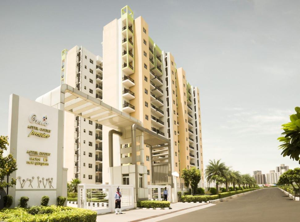 Resale 4 Bedroom 2560 Sq Ft Apartment In Orris Aster Court Premier