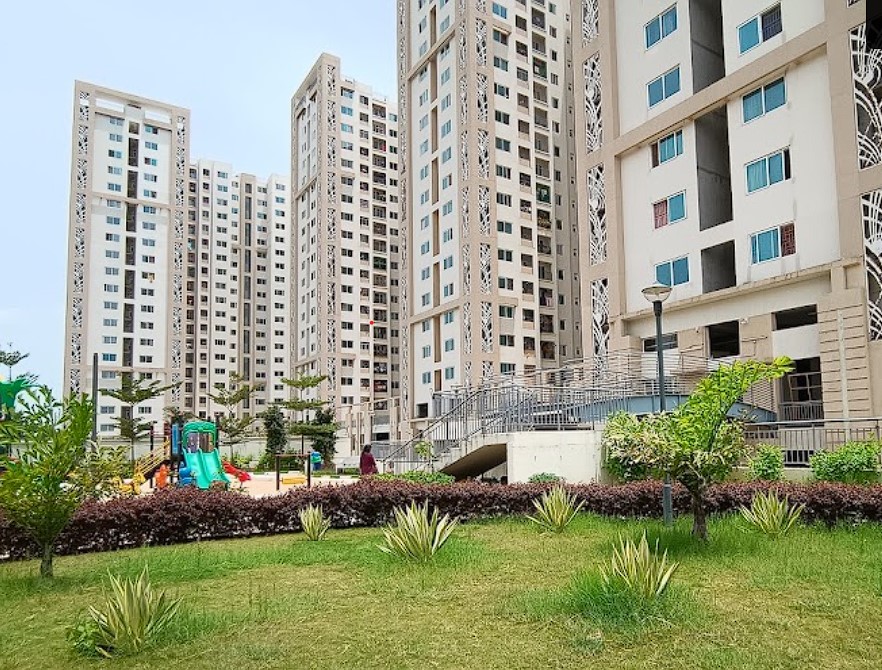 Resale Bedroom Sq Ft Apartment In Shriram Greenfield Phase