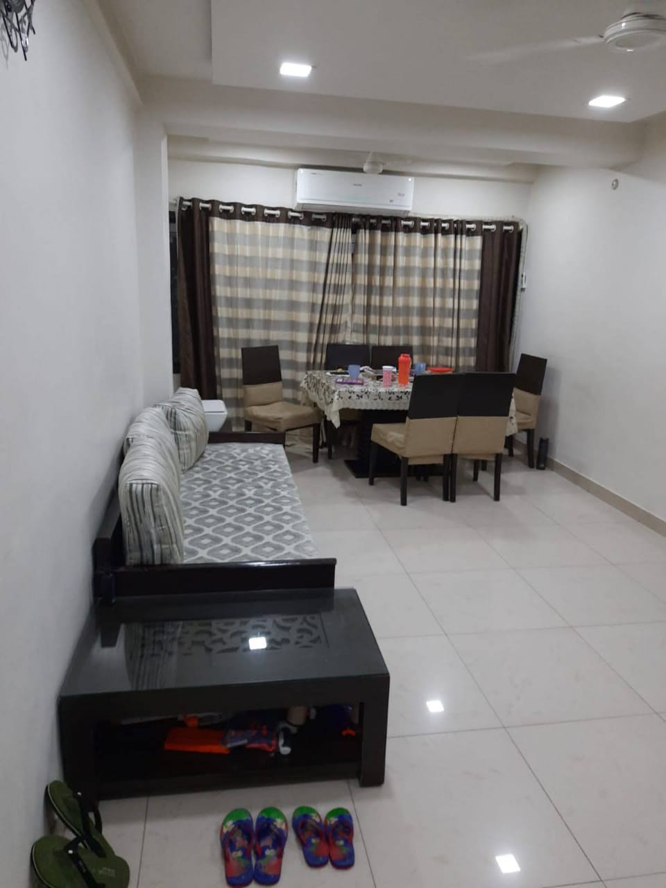 Rental Bedroom Sq Ft Apartment In Vile Parle West Mumbai