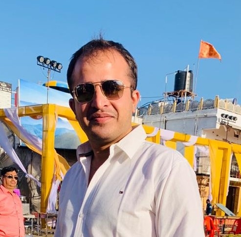Navin Vaswani 