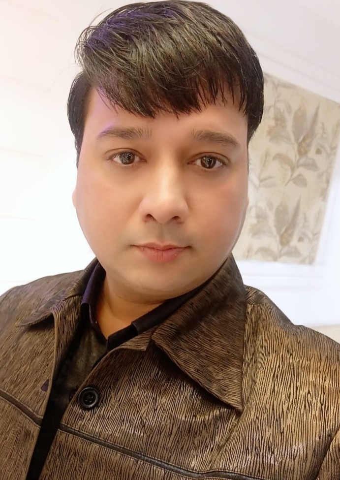 Rental Commercial Showroom 2200 Sq.Ft. in Pitampura Delhi 7561888