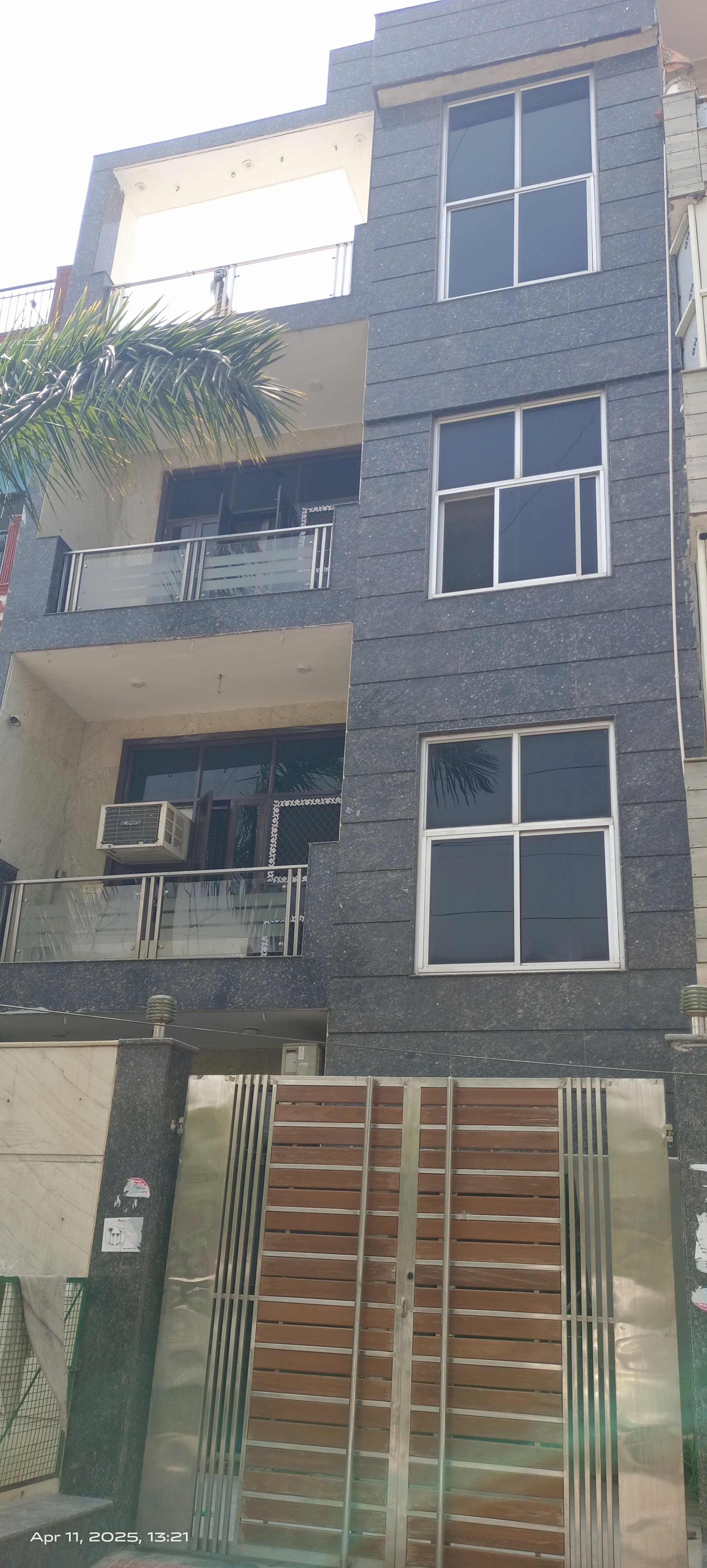 ITS 6 BHK BRAND NEW INDEPENDENT HOUSE WITH PARKING MODULAR KITCHEN AND BATHROOMS @1.6CR LOAN AVAILAB