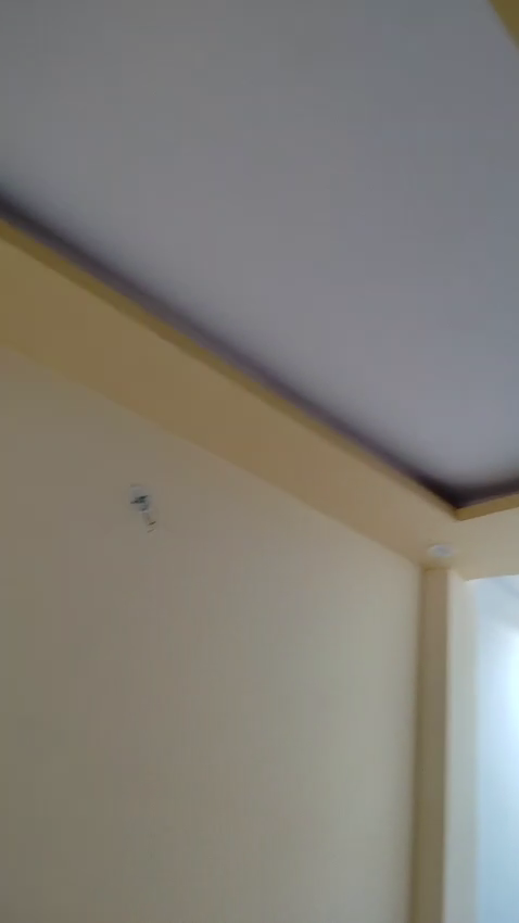 600sqft house in fazullaganj near MD convent inter college. 
Price 27 Lacs.
Semi furnished house .