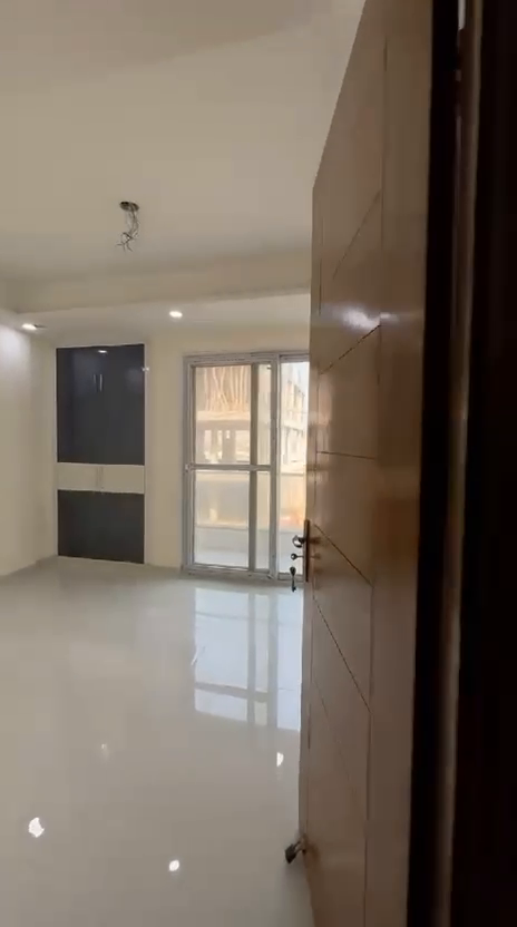 LOW RISE SOCIETY WITH ROOF RIGHTS , 3 BHK 4 BHK 5 BHK