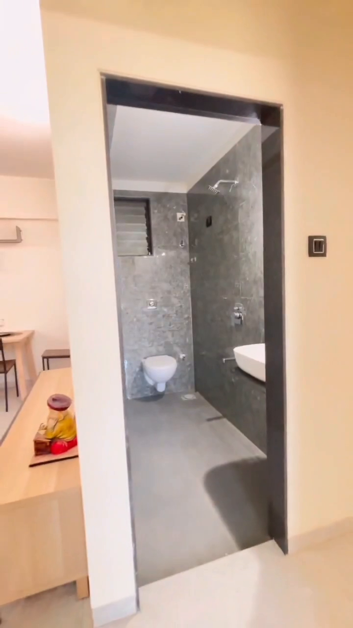 @Ambernath
1 Bhk & 2Bhk Available 
Please call me ,Dilip :
7738083701
7821900811