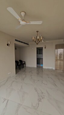 Dwarka Expressway 
Rent -35 k.