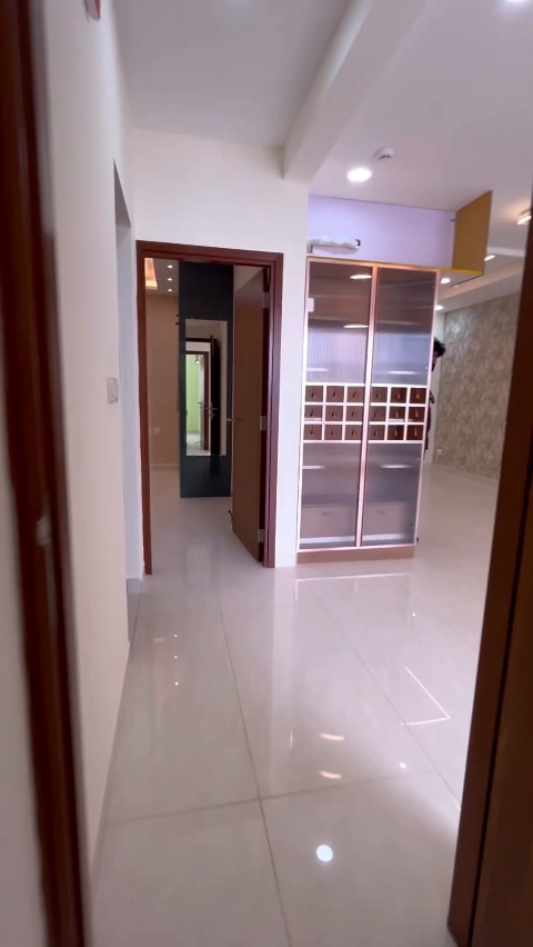 Luxurious 3 Bhk flat is Available in Prestige Beverly Hills for rent.