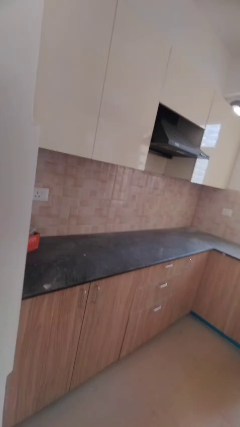 Sector 76 crystal homes apartment near by metro station 76 