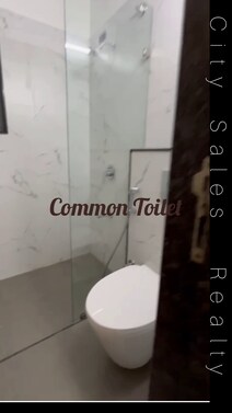2 BHK Fully Furnished Flat for Sale in model colony!