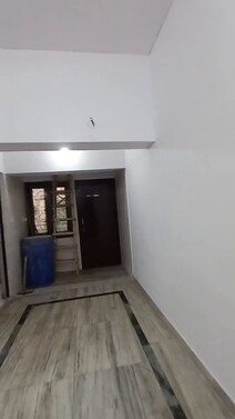 2 BHK semi furnished on ground floor in Satabdi vihar sector 52 Noida  rent 26000/ plus mantinance.
