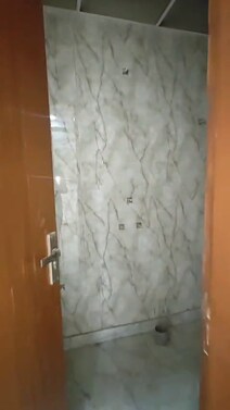 2 BHK flat in Sector 73.