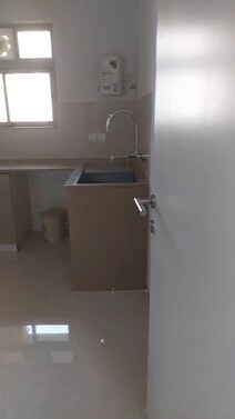 Available 3bhk rental in Egalrich building in hiranandani estate g.b road thane West 400607