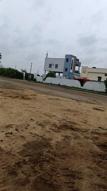 This is 6 acrs 
Open plots 
HMDA project 
RERA approval 
LP number available 
Bank loan available...