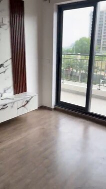 Coco County sector 10 Greater noida west Price - 1.30 Cr 