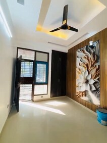 Indirapuram Ghaziabad 
Shakti Khand 2
3bhk
Upper ground 
Front side 
1350sqr
Demand 1.08cr