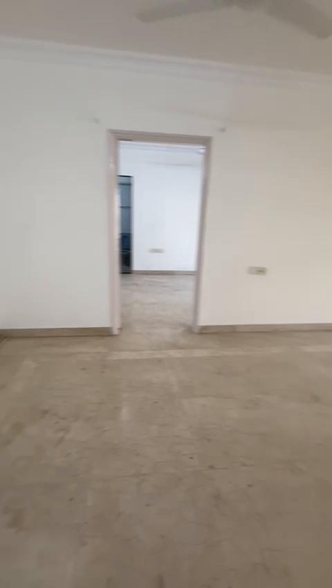 3bhk with balcony rent 2 lakh
Andheri west Mumbai semi furnished
