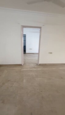 3bhk with balcony rent 2 lakh
Andheri west Mumbai semi furnished 