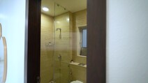 Oberoi Exquisite 3BHK for sale Carpet 1100 approx 
@ - 7.70cr
Call - 9819579847