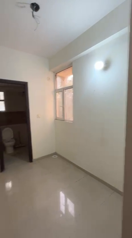 2+Study 1127 square for sale
Price 92 Lakh first' floor 
