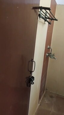 Srs royal hills 
2+1 semi furnished 
Rent 20k