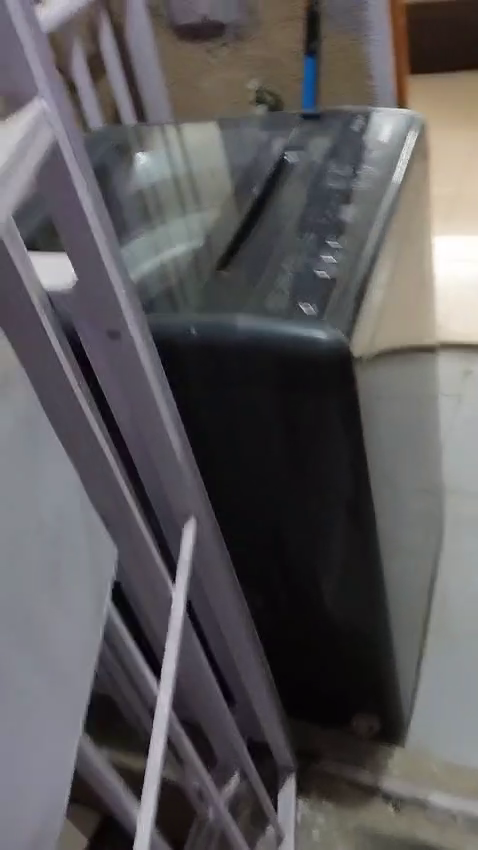 3 BHK fully furnished 
1st floor 
Rent 23k
Auric City sector 82