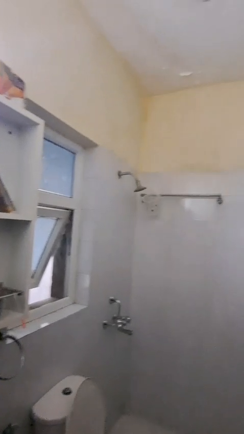 sec 77 
pc block
 2nd floor 
180sy
fully furnished 90 lac