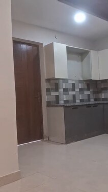 Block D sec 81
320 yard
4bhk
2.50cr
