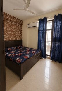 Adore happy home society sec 86 Middle floor 
Semi furnished 
Available for Sale.
Demand - 37.5L