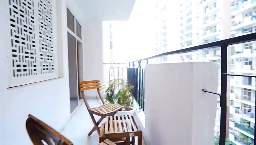 Nirala Aspire
Nirala aspire society flat
Resale registered flat
2BHK+Study 
1180 sq ft
Price1cr
