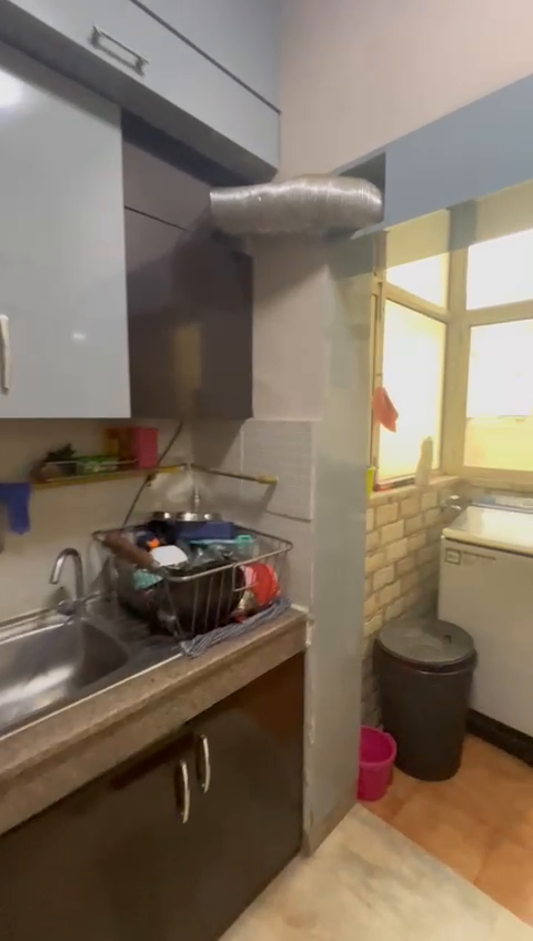 Eros Sampoornam society 
Flat size: 1350 sqft(3bhk)
Covered car parking
1.20cr
📞8750015867