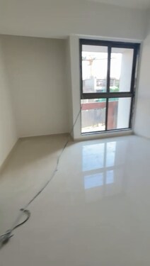 2BHK FOR SALE in RUNWAL EIRENE. LOCATED AT DHOKALI - BALKUM , THANE WEST

1.10 CR ALL INCLUSIVE