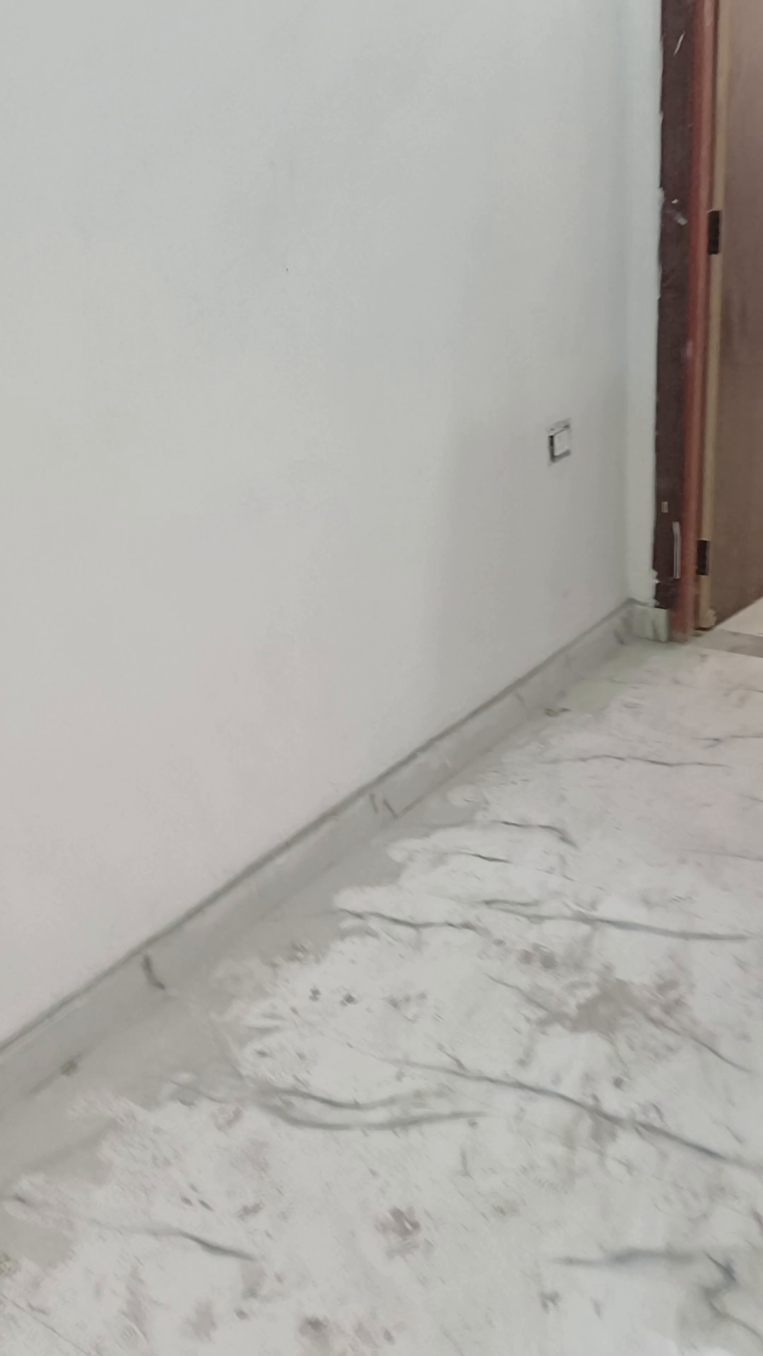 2 bhk flat for sale in Balaji enclave govindpuram Ghaziabad 