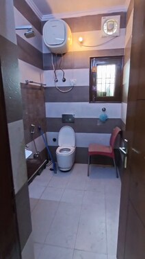 3 bhk Apartment third floor Fully furnished 