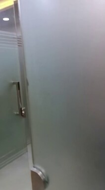 Ready to move office space on rent.