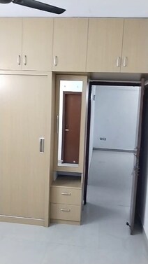 3 BHK Rent 20k in ROF Amaltas Sector 92 Gurgaon 
Multiple options available 9812725195