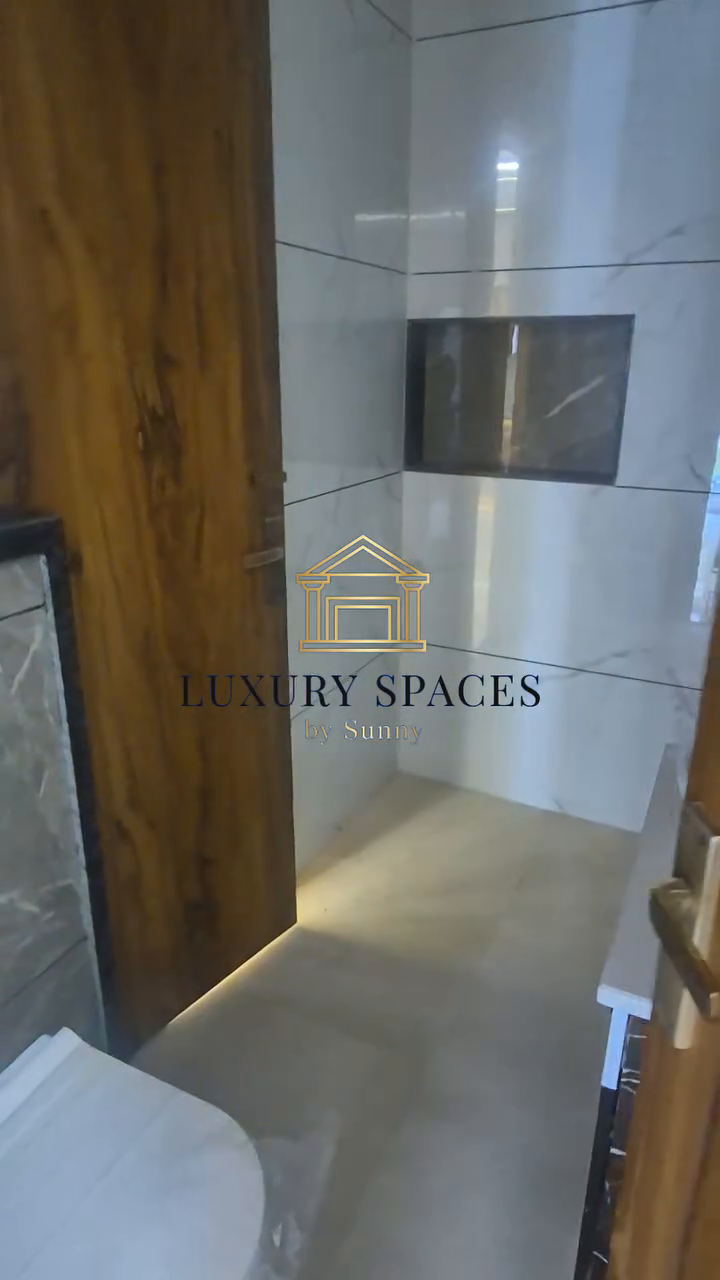 178 sqyd builder floor in BPTP District 2 Faridabad