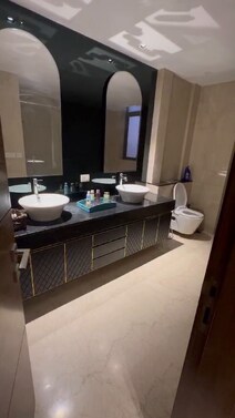 4 BHK APARTMENT FOR SALE IN MOTI NAGAR DELHI 