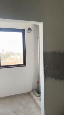 Resale Assetz Bloom & Dell
3 BHK
6th Floor
1839 sft 
East facing
Raw flat
Final price 2.20 cr. 
