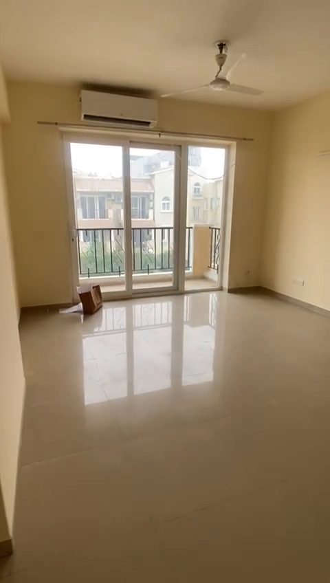 3bhk floor available for sale in Emaar emrald hills sector 65 gurgaon. For more details 8368991847