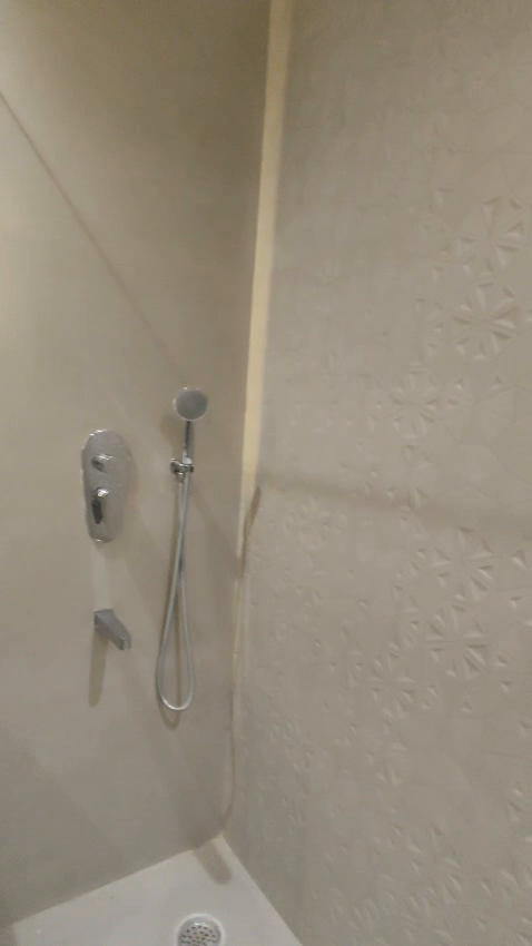 4BHK NEWLY BUILD-UP FLOOR AVAILABLE FOR SALE IN SECTOR 46 GURGAON 

9560205711