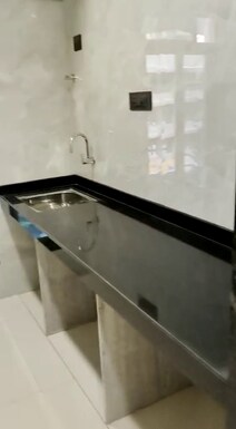 1 Bhk Flat For Sale in Malad East.
Price 1.25 cr
Area 430 Carpet