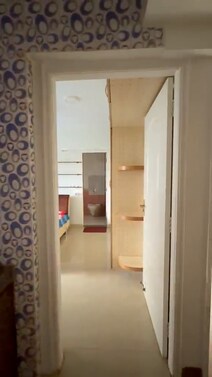 3 bhk flat available for rent Andheri West Beverly hills rent 1.75 lakh-negotiable