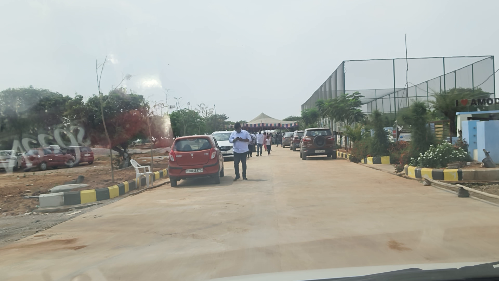 Amodha
#Burgula Shadnagar
Price ;- 15,999/- sq yard*
Santhosh Patel 
93985 48311