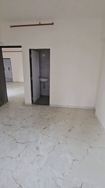 2BHK 650 Carpet for sale at Nagpada. Real Estate by Royal Heritage - Mohamed Faizan Hamidani