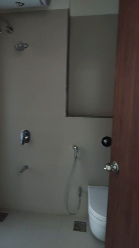 Lodha Stella - Thane 
3.5BHak for sale @3.8cr nego call 8621095555