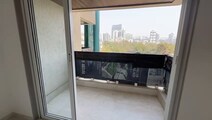 Premium balcony flat in Malad s v road 