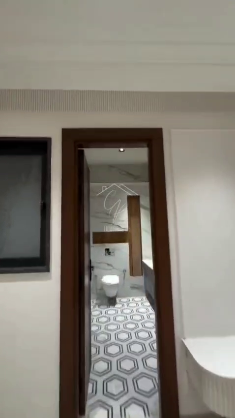 4+1 Luxury Builder floor 
Sector 85 faridabad
Ultra living Luxury
Call 9711080969