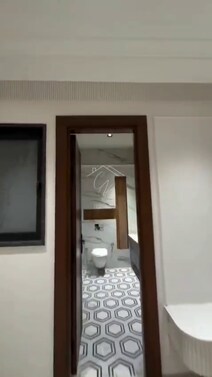 4+1 Luxury Builder floor 
Sector 85 faridabad
Ultra living Luxury
Call 9711080969