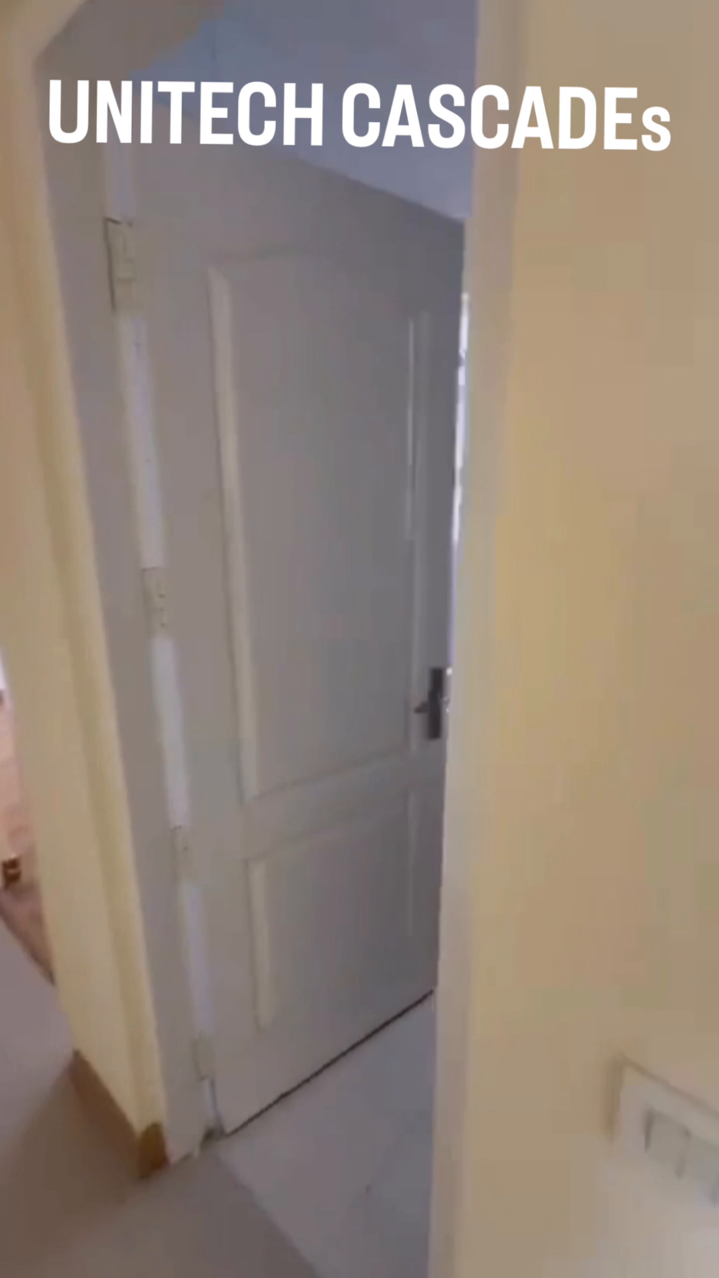 UNITECH HABITAT GREATER NOIDA
Size - 2100SQ.FT
2ND FLOOR , 

