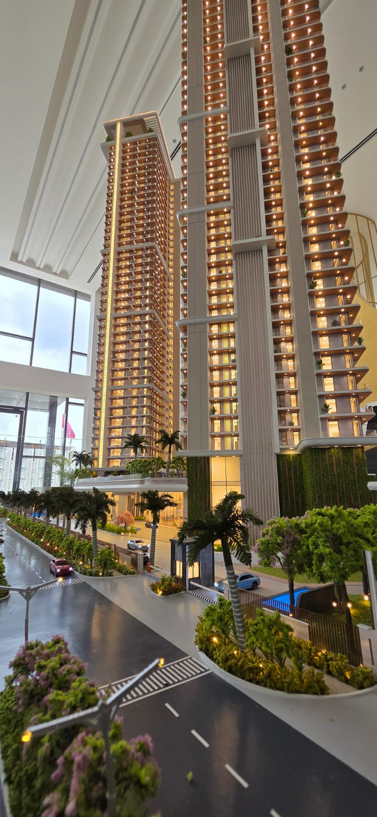 Uber Luxury | Low Density | 240 Apartment | 4 Acres 